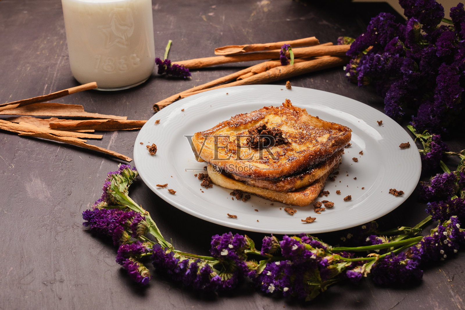 甜点摄影，食品摄影，甜面包和糕点摄影照片摄影图片