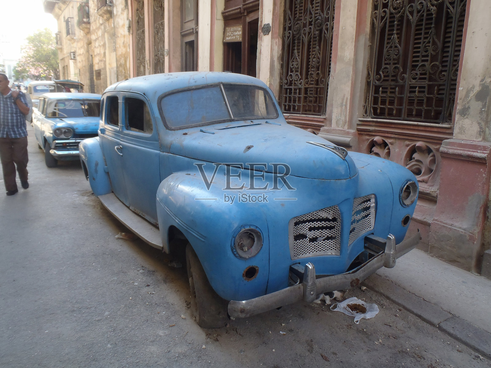 哈瓦那中心街道上的日常生活照片摄影图片