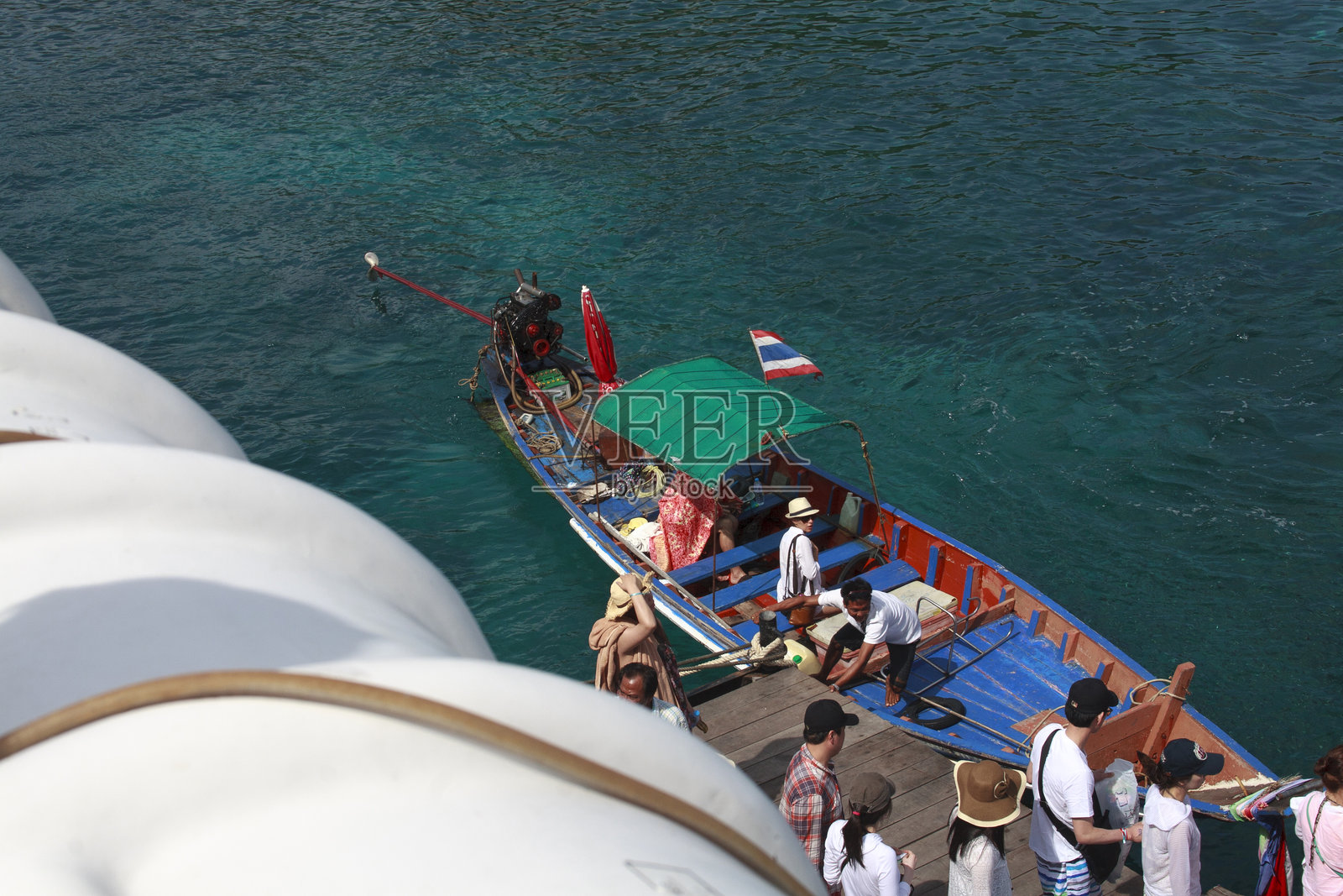 出租船照片摄影图片