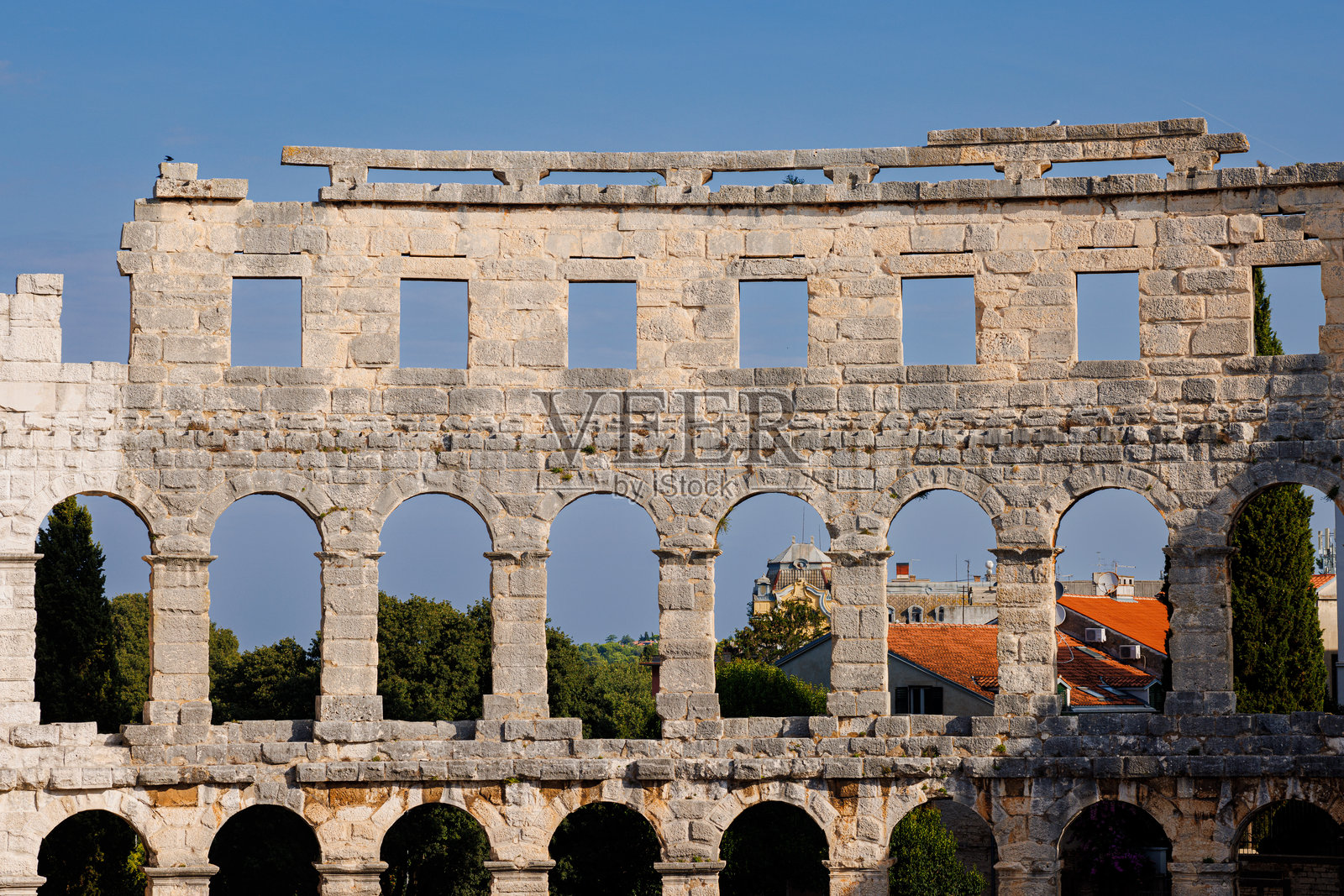 克罗地亚普拉古罗马圆形剧场的墙壁遗迹照片摄影图片