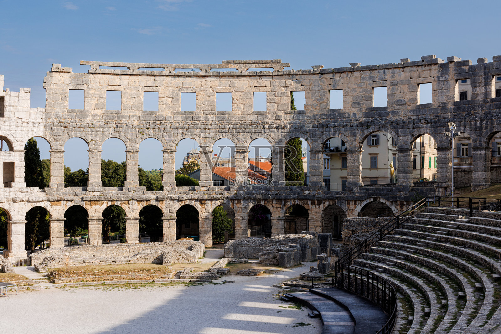克罗地亚普拉古罗马圆形剧场的墙壁遗迹照片摄影图片