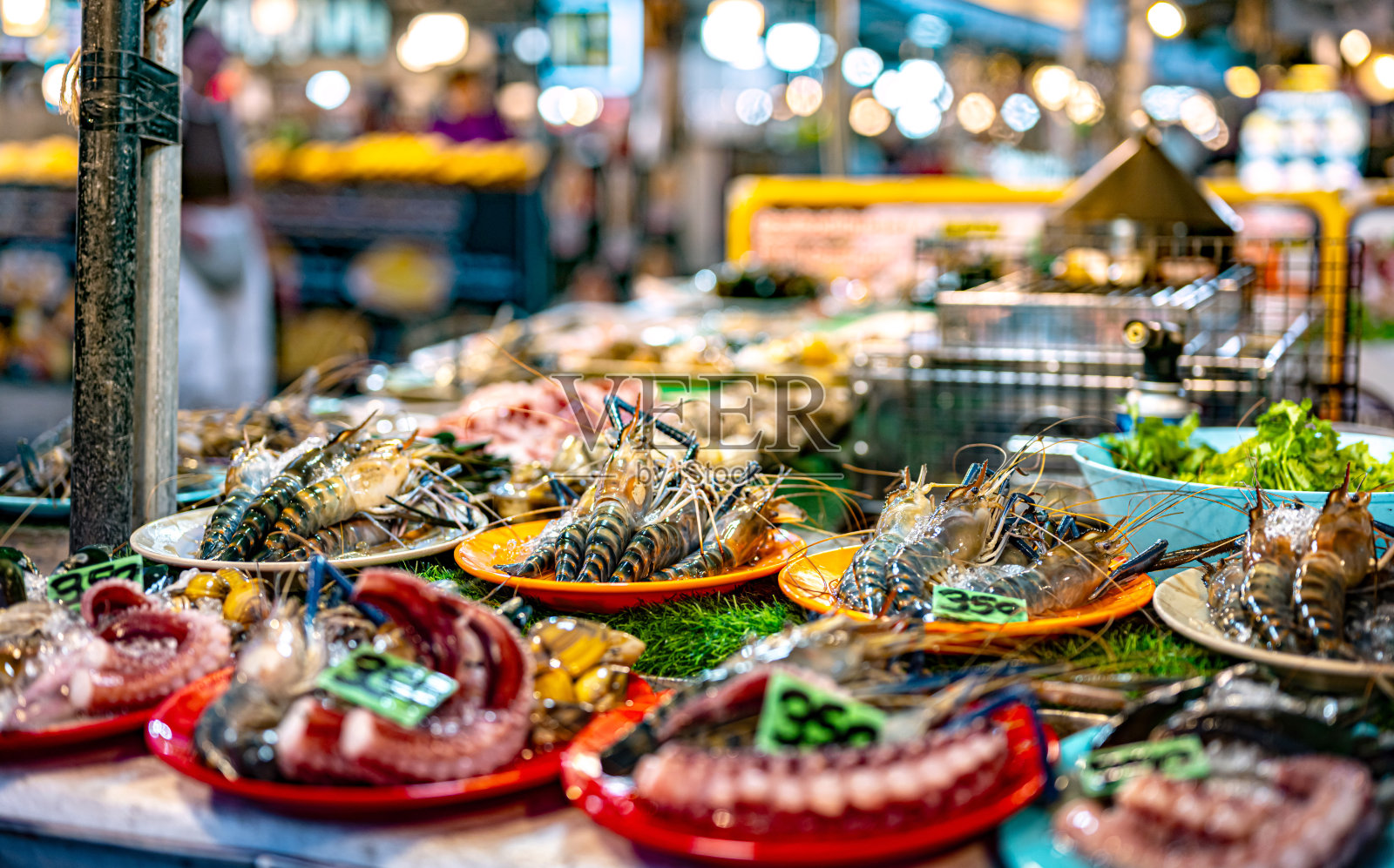泰国奥南地标夜市出售的街头美食照片摄影图片