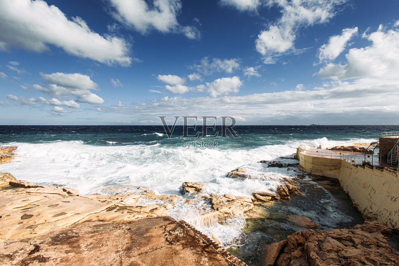 马耳他海岸的美丽海景照片摄影图片