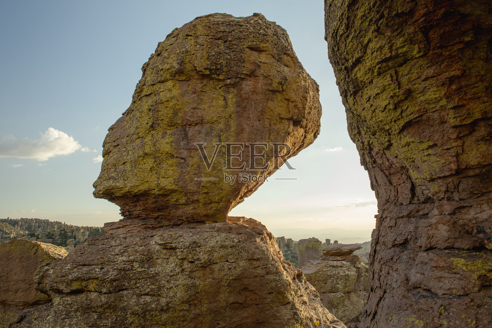 奇里卡华国家纪念碑的岩石 formations照片摄影图片