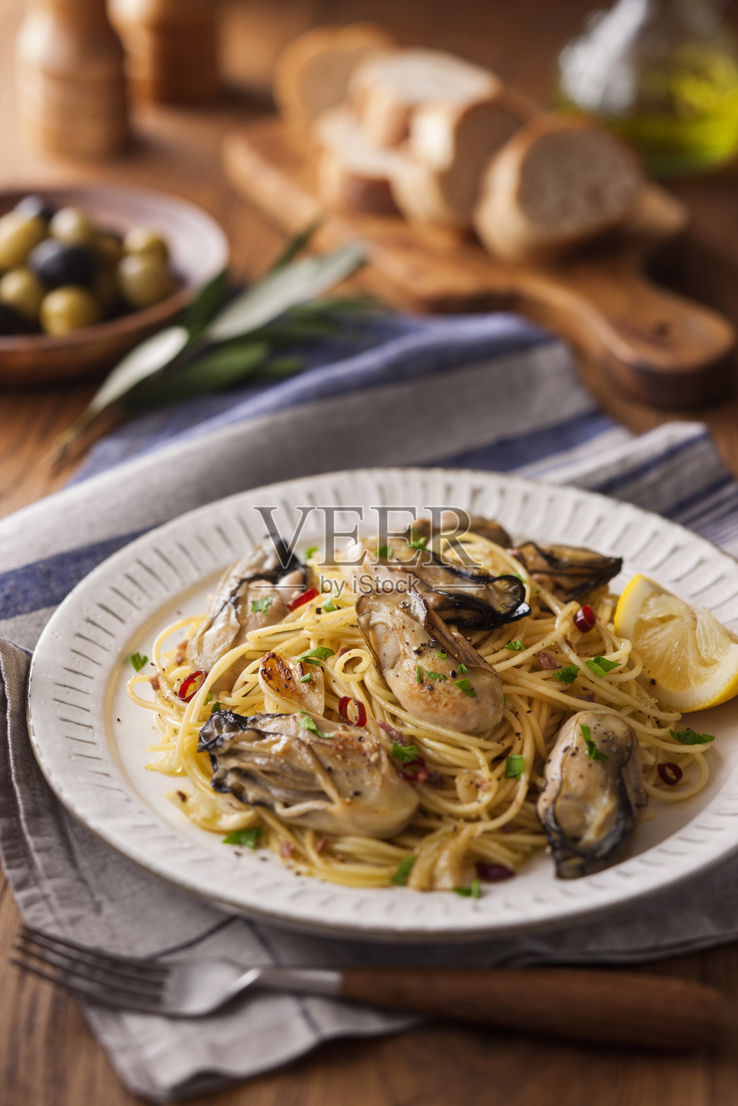 蚝油辣椒酱照片摄影图片