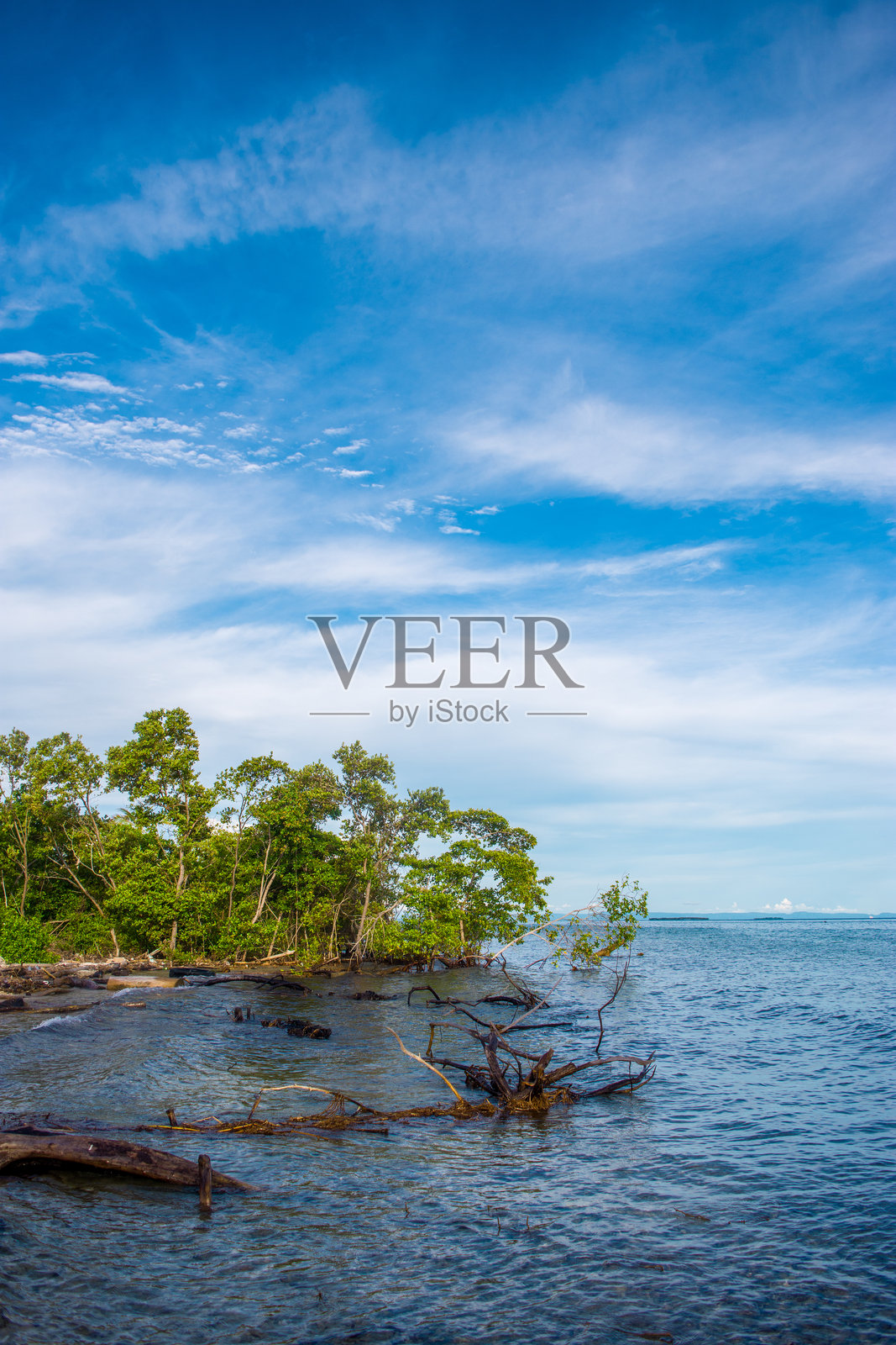 圣贝纳多群岛宁静的海岸风光照片摄影图片