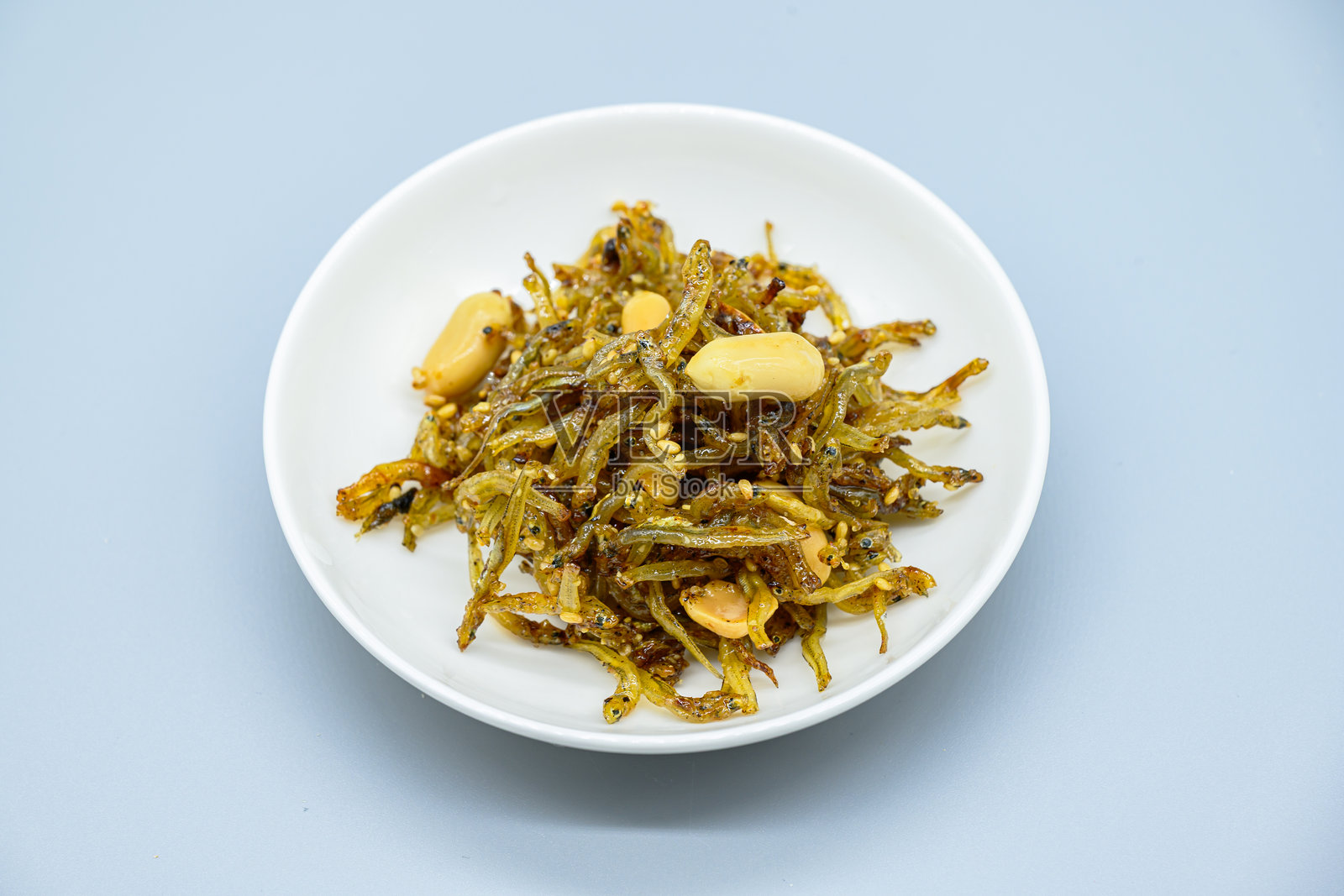 炒凤尾鱼照片摄影图片