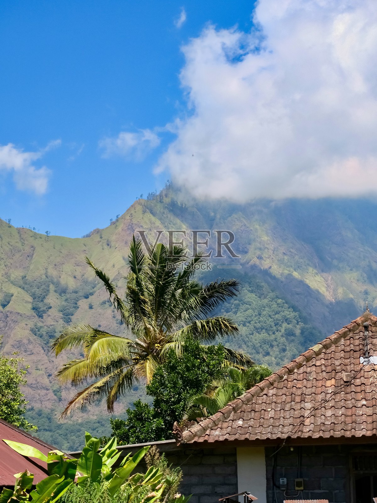 巴厘岛北部的巴图尔火山口照片摄影图片