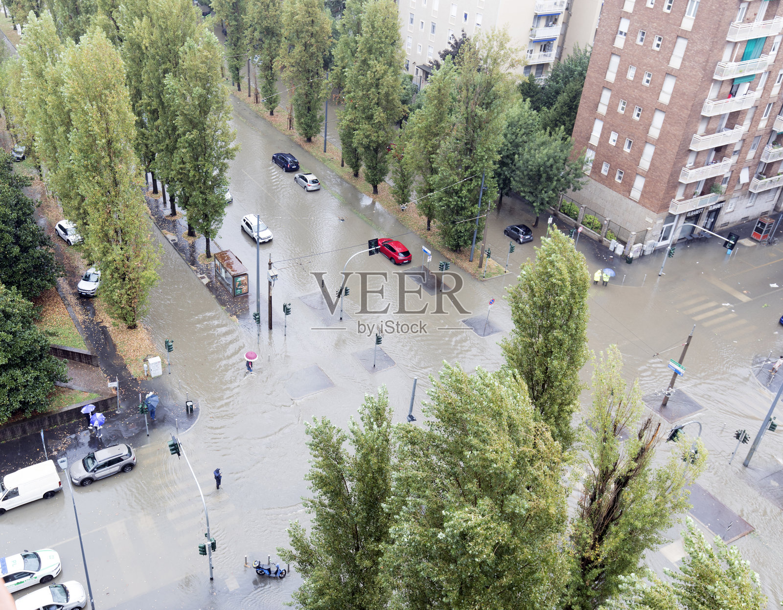 米兰塞维索洪水的景象照片摄影图片