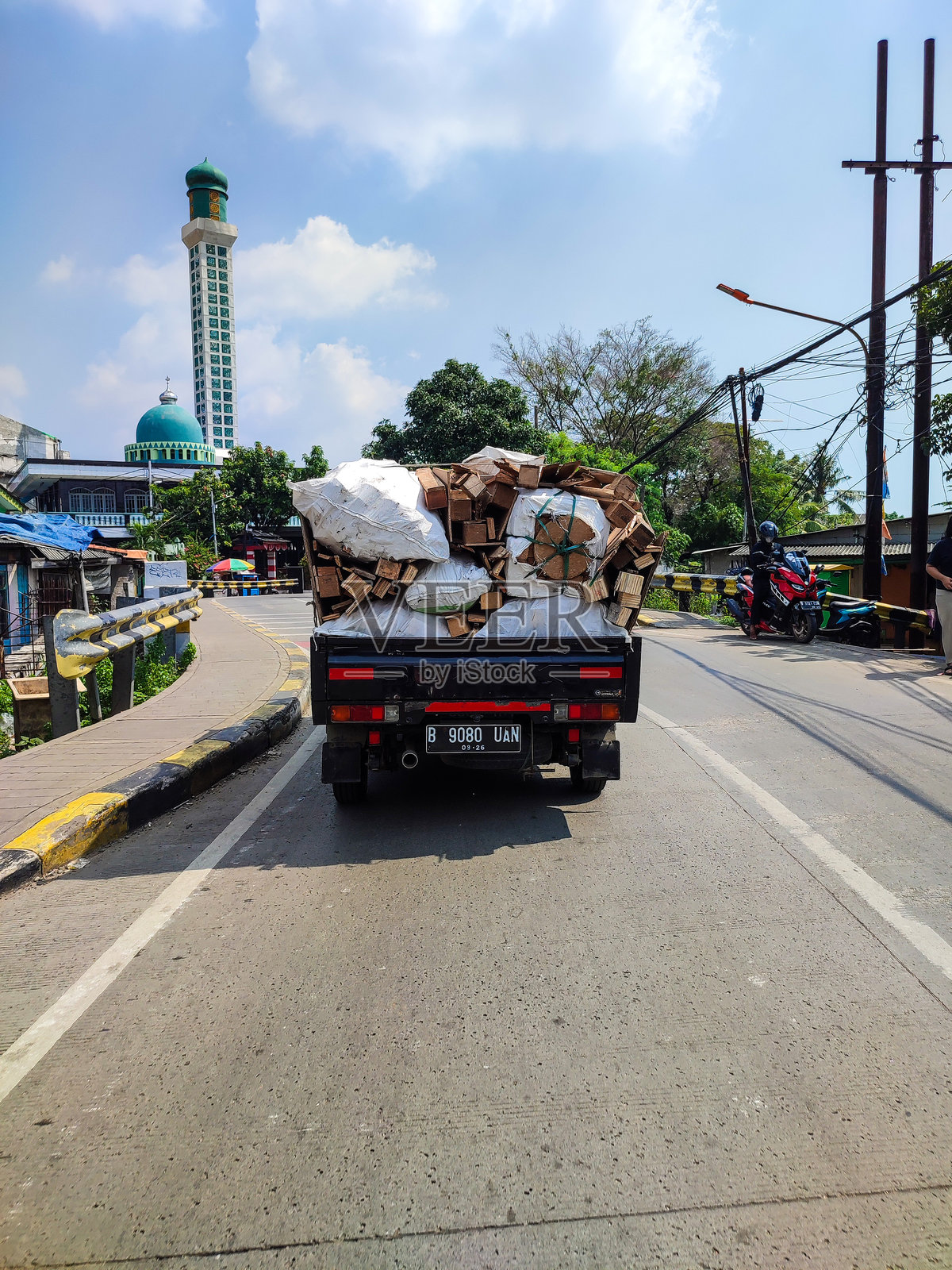 被淹没的汽车活动照片摄影图片