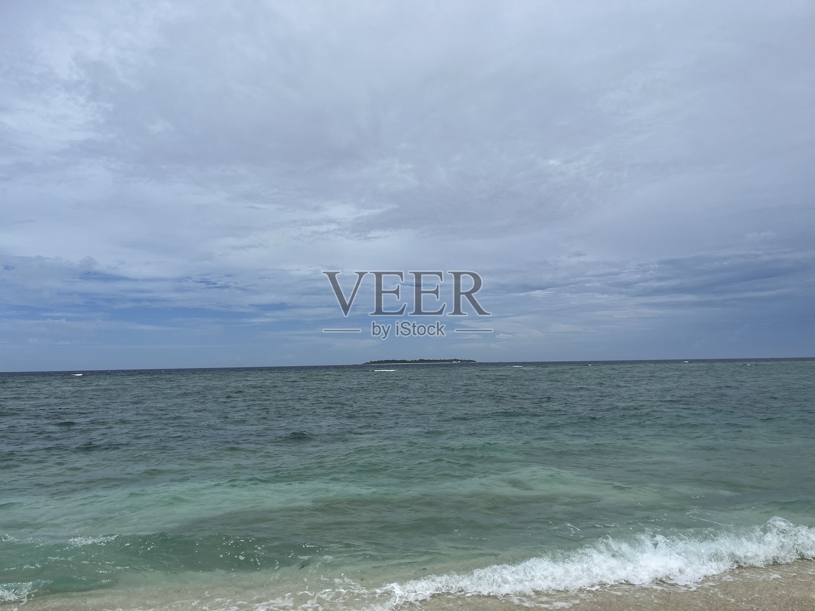 瀬底海滩的景色照片摄影图片