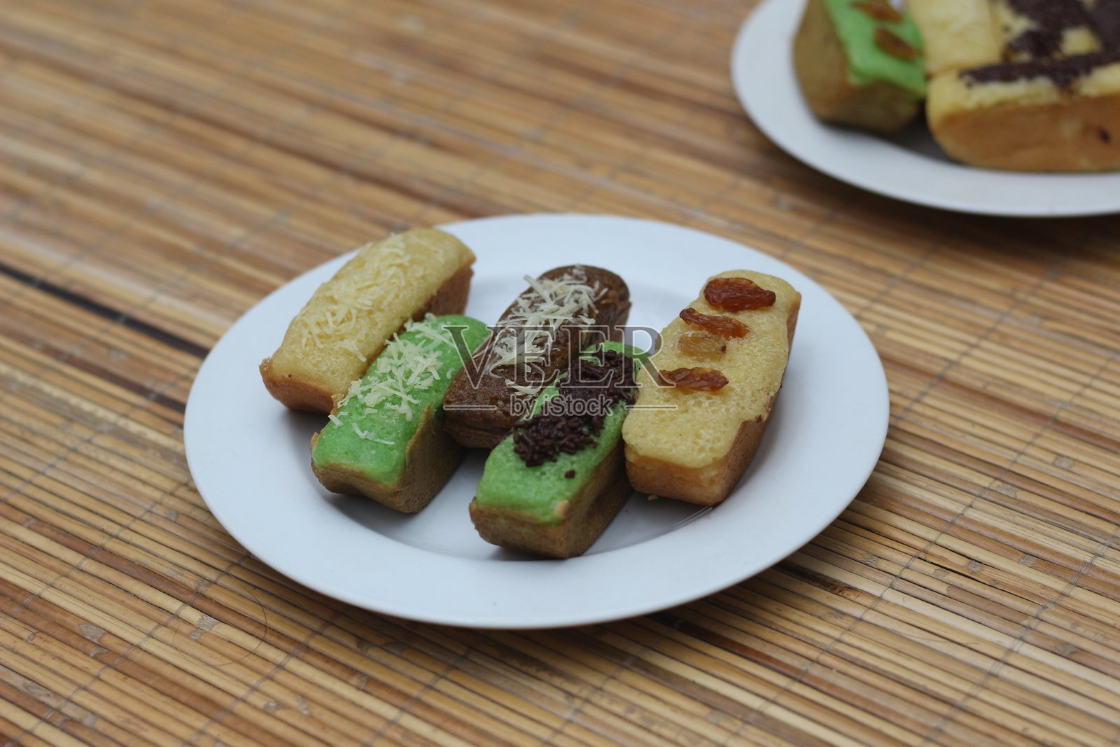 美味的印尼Kue Pukis蛋糕：多种口味照片摄影图片