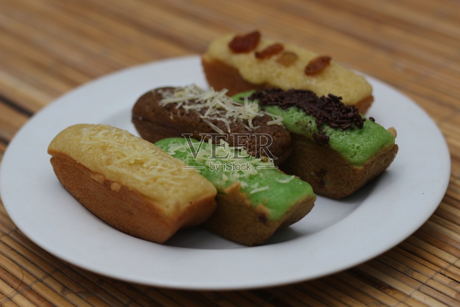 印尼普基斯蛋糕：多种口味的美味享受照片摄影图片