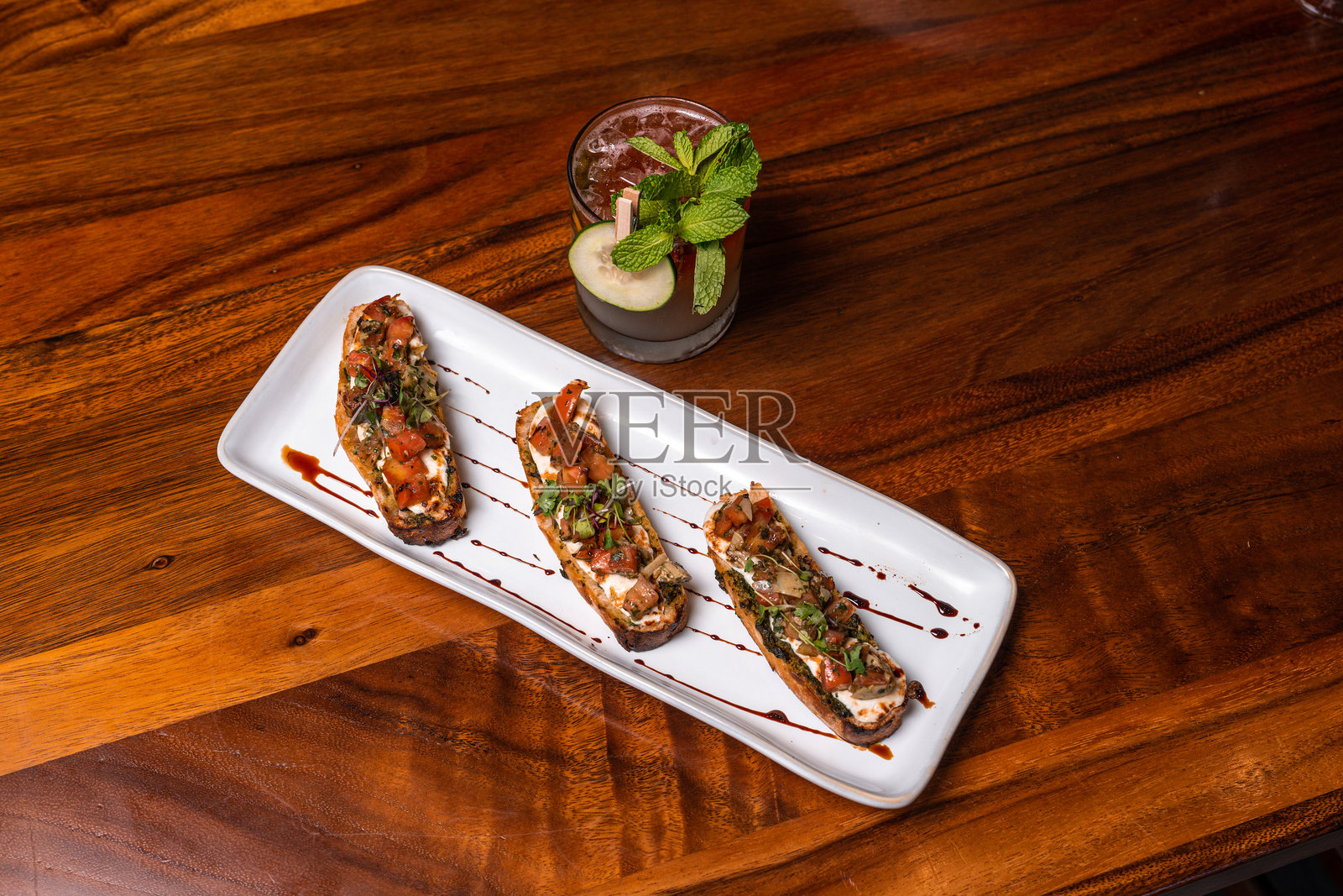 意式烤面包片照片摄影图片