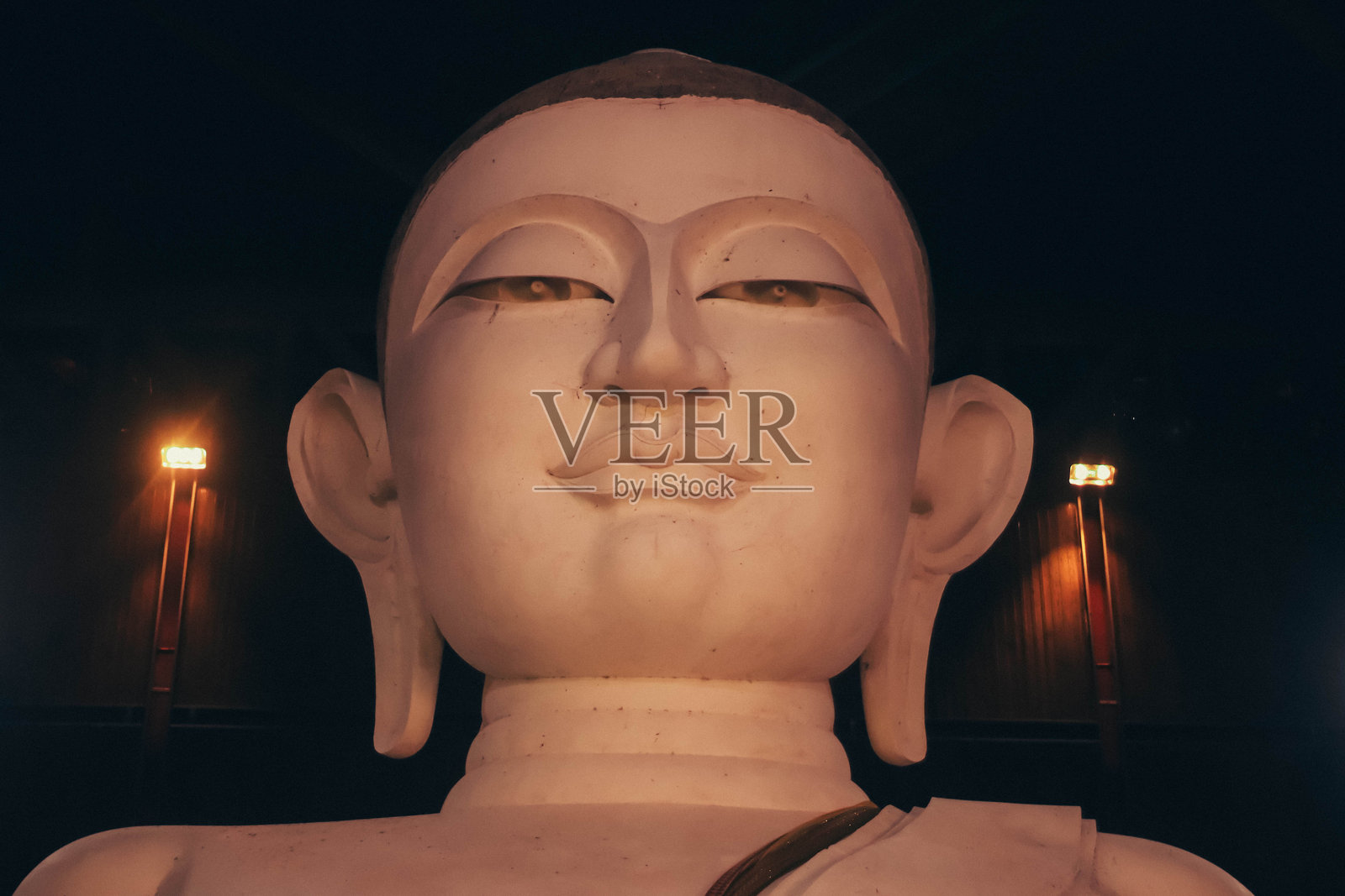 在泰国的切迪寺（艾凯）进行礼拜照片摄影图片