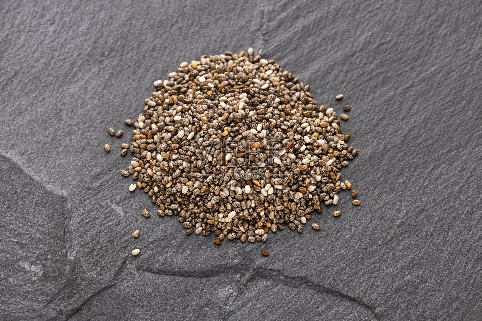 新鲜有机奇亚籽 - 西班牙鼠尾草照片摄影图片