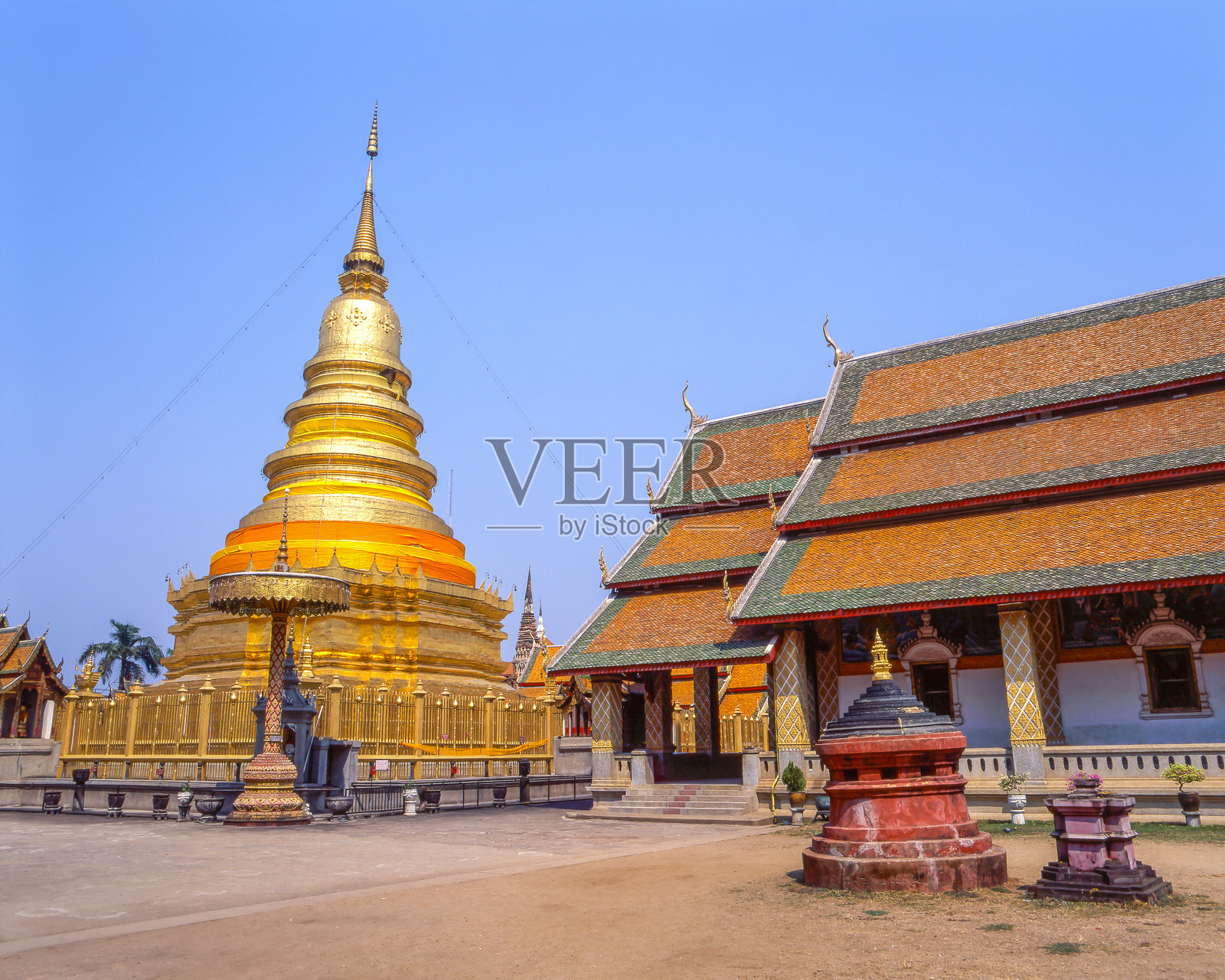 哈里丰猜佛塔，兰普恩照片摄影图片