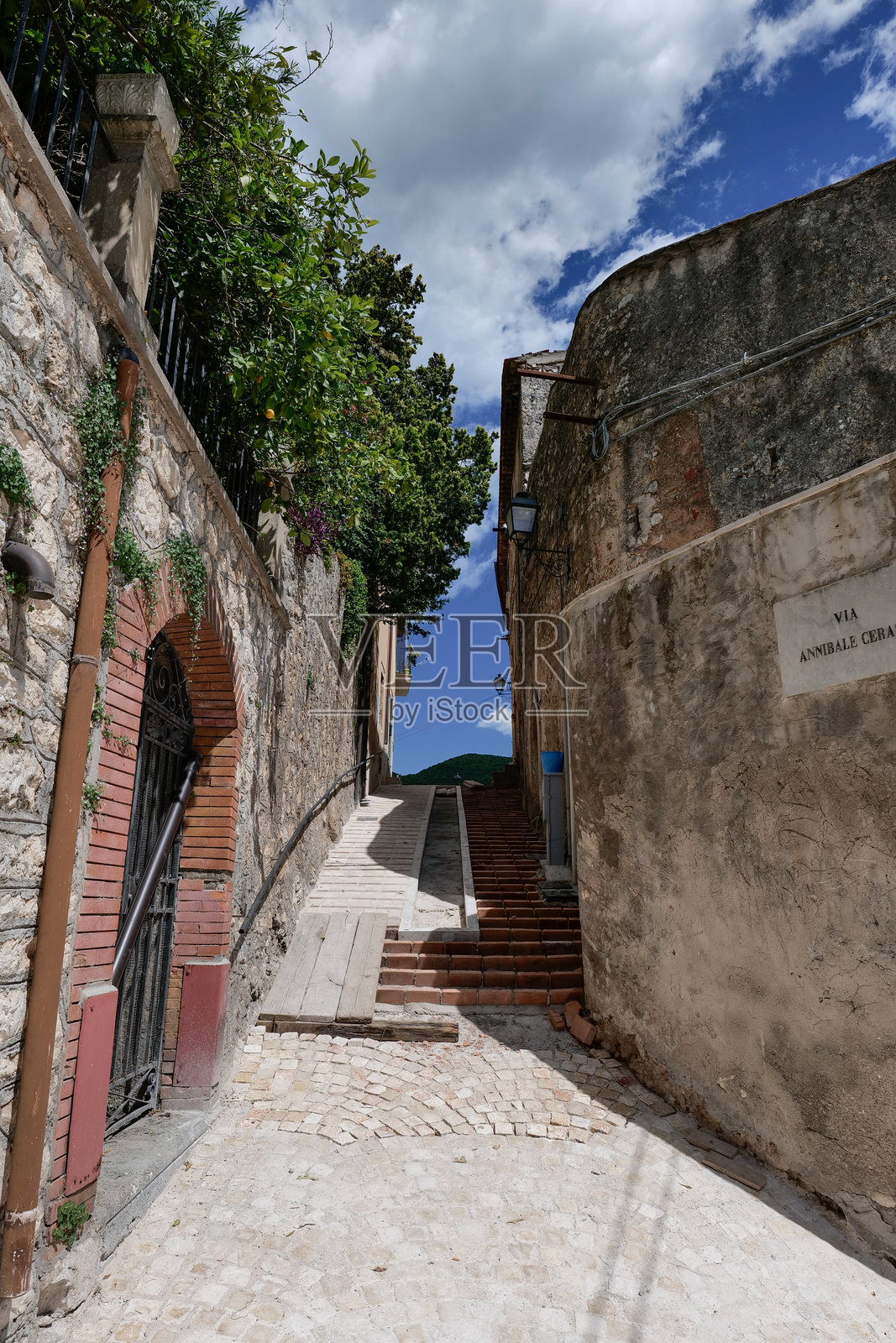 意大利拉齐奥的卡斯特罗切洛村。照片摄影图片