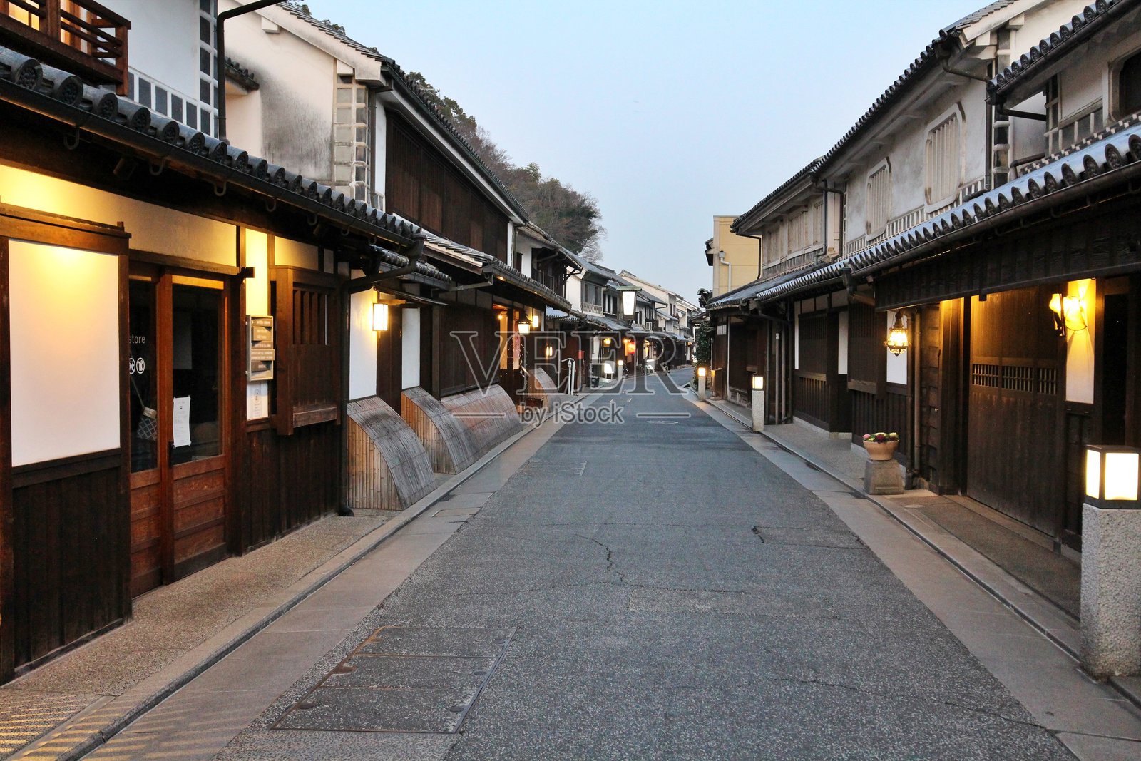 日本倉敷美观地区黄昏时分（老城区）照片摄影图片