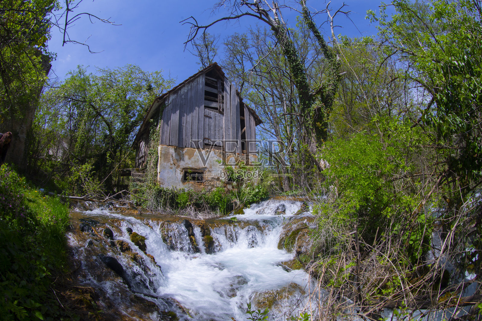 波斯尼亚乌纳国家公园的马丁布罗德瀑布照片摄影图片