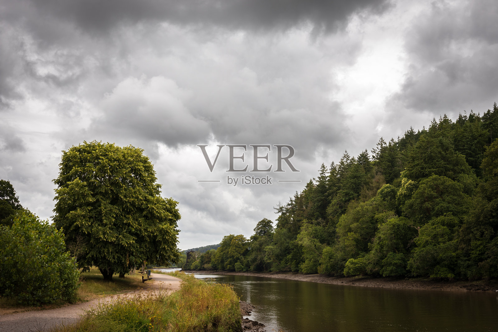 达特河，托特尼斯照片摄影图片