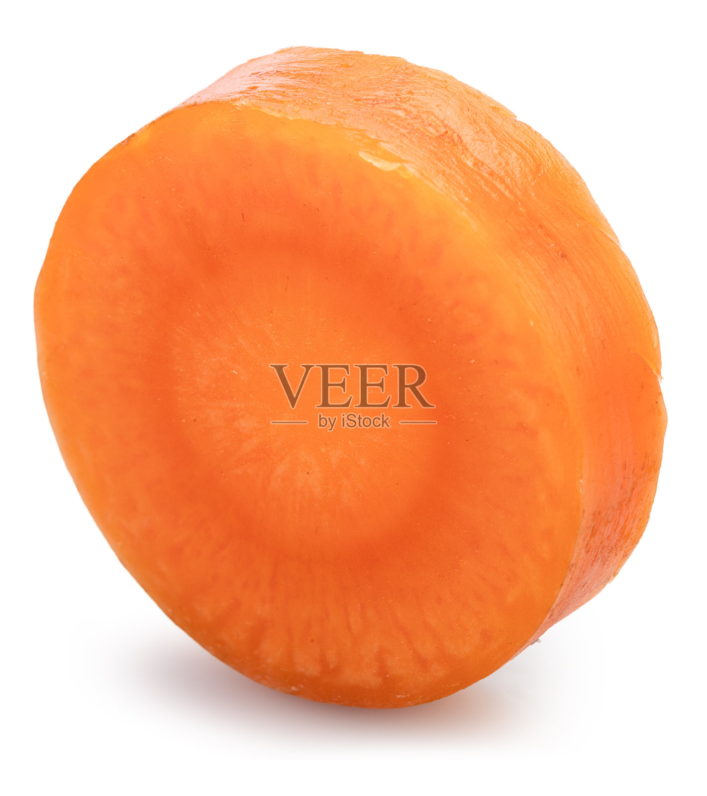 新鲜的橙色胡萝卜圆片，孤立在白色背景上。文件包含剪切路径。照片摄影图片