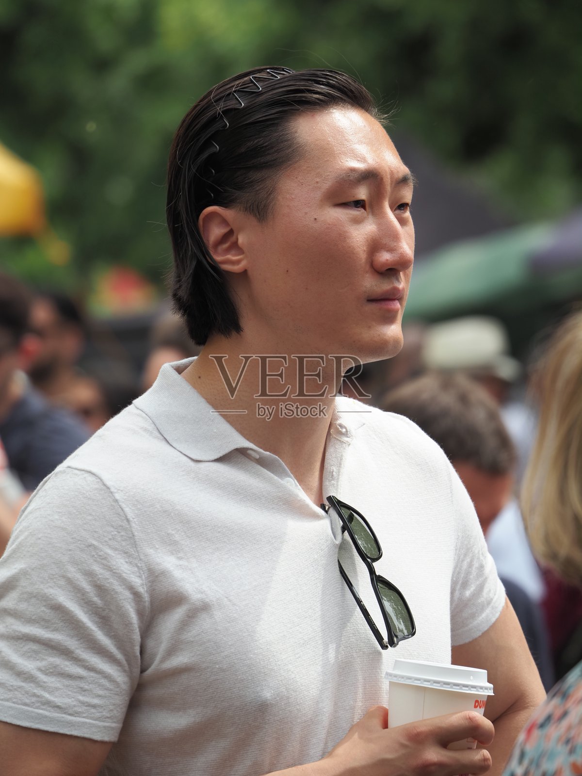 德国柏林泰公园的街头美食市场场景照片摄影图片