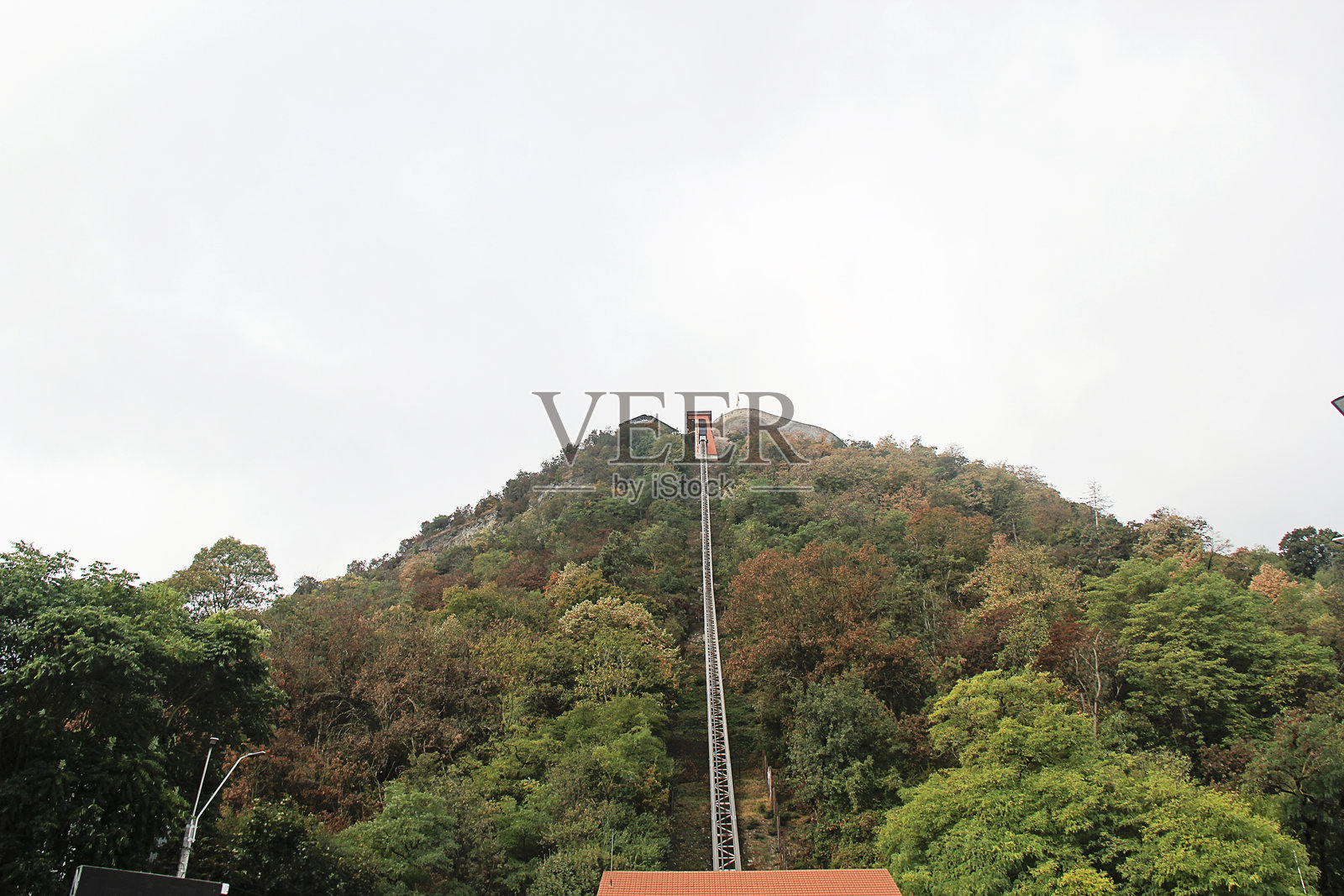 罗马尼亚德瓦堡的缆车照片摄影图片