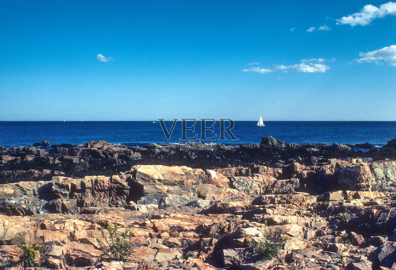 安卡普 - 远处的帆船 - 1980年照片摄影图片