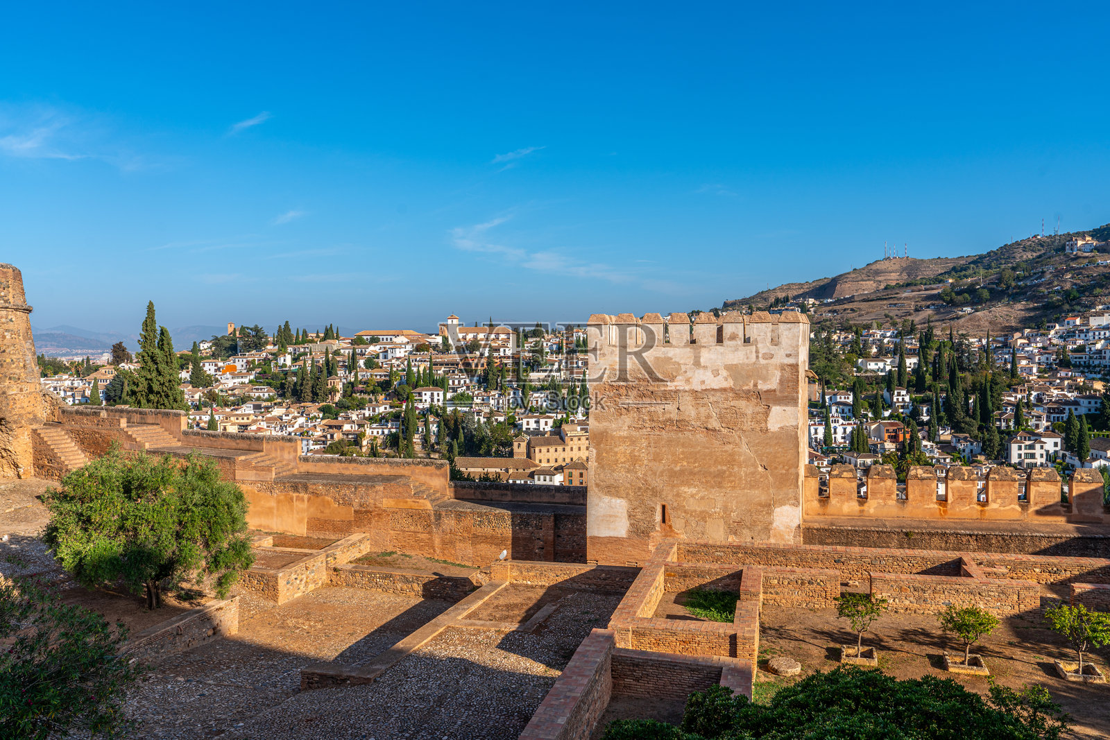 阿尔罕布拉宫、赫内拉尔费和阿尔拜辛（格拉纳达的赫内拉尔费和阿尔拜辛），联合国教科文组织世界遗产，西班牙安达卢西亚，格拉纳达照片摄影图片
