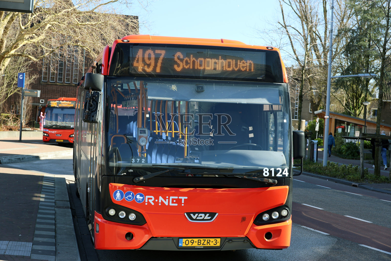 前柴油公交车来自冰岛，现在在荷兰为Qbuzz运营，作为RNET。照片摄影图片