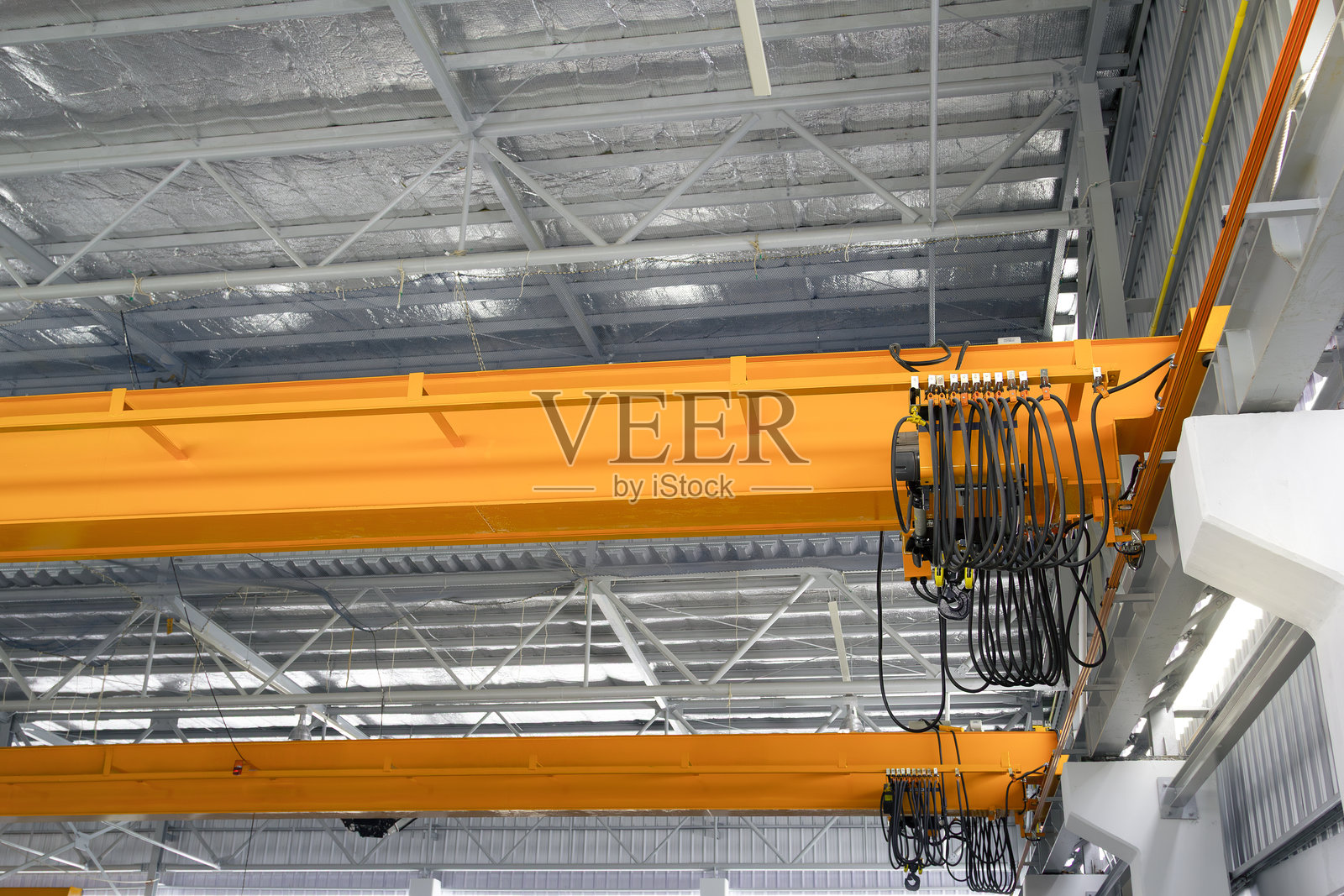 工业机械设备的天车。照片摄影图片