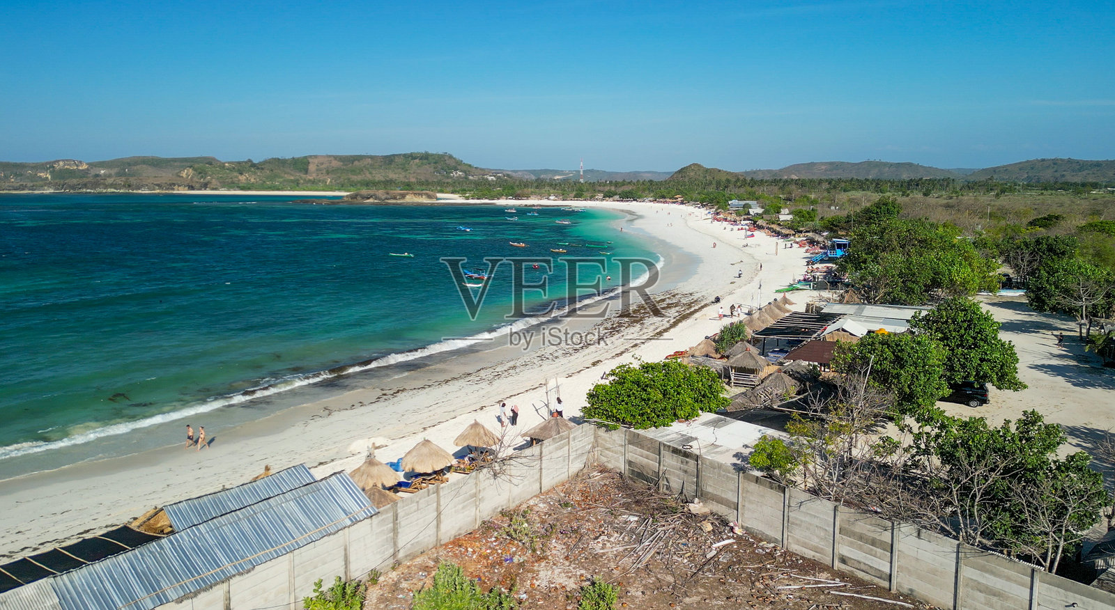 印度尼西亚龙目岛的安邦海滩鸟瞰图照片摄影图片