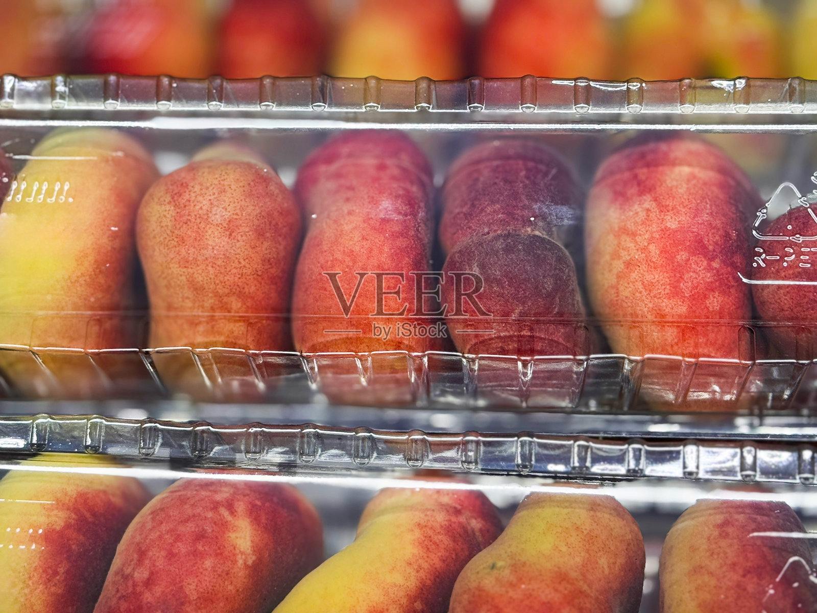 塑料容器中的包装扁桃照片摄影图片