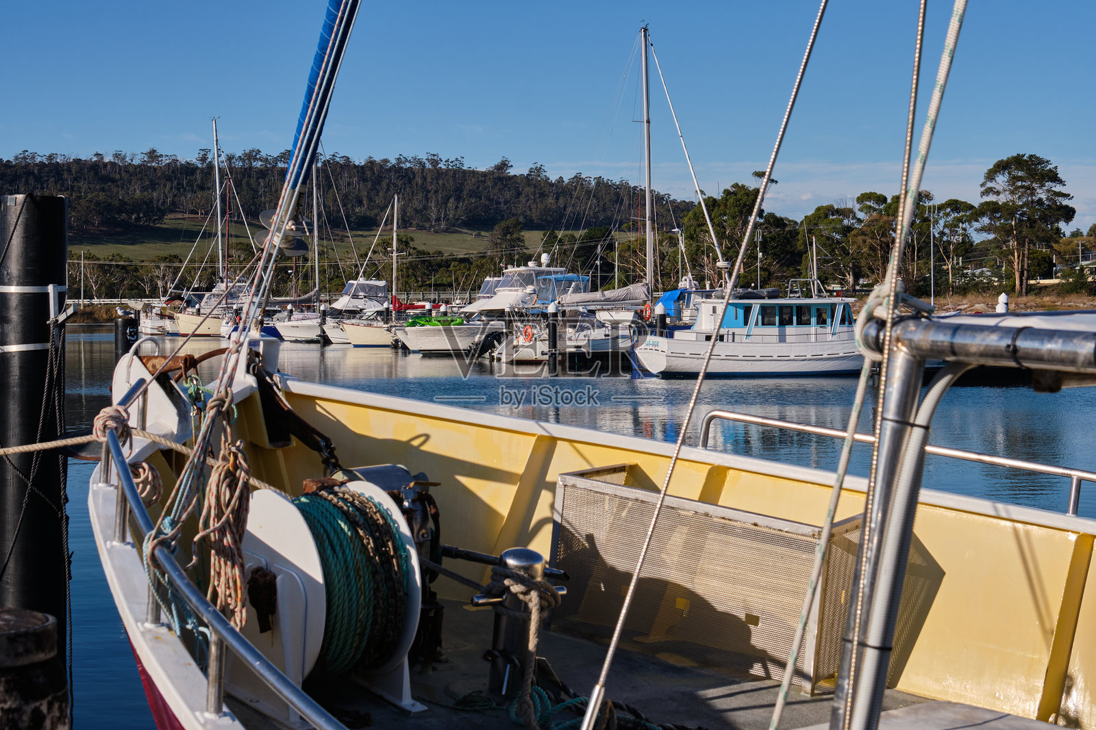 停泊的船只 - 特里阿布纳照片摄影图片