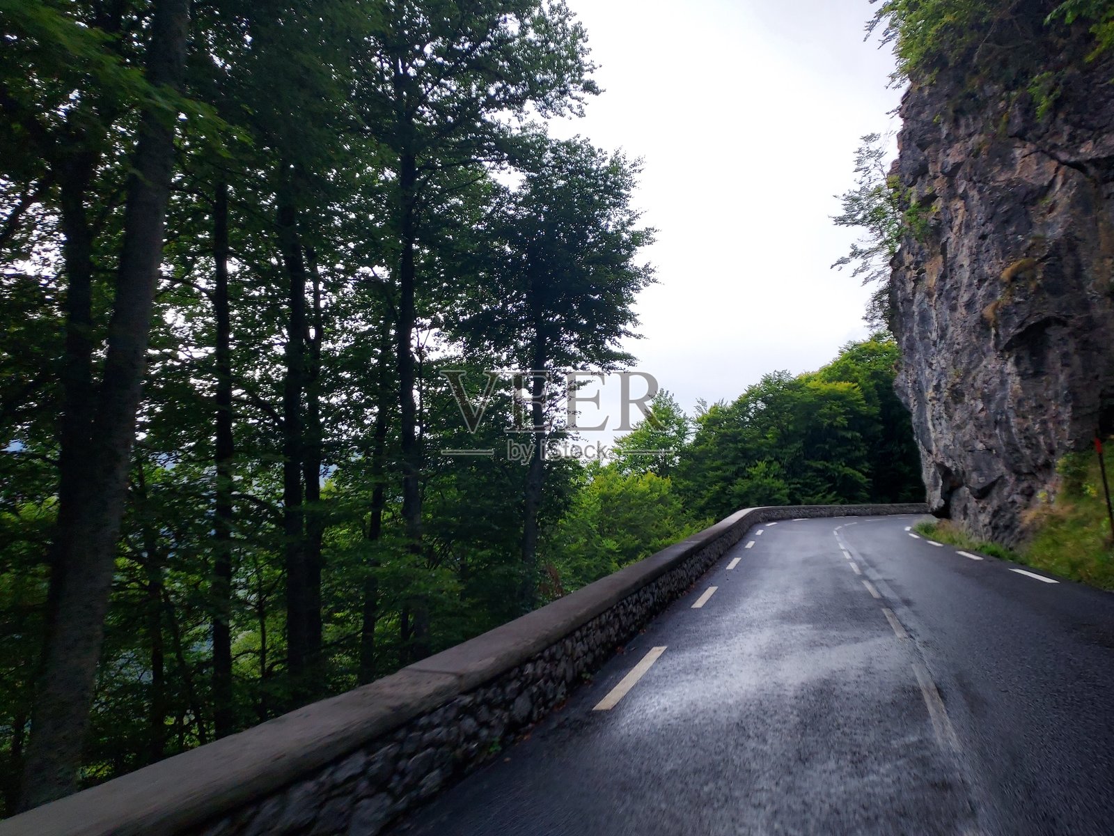 2024 - 坎丹丘自然保护区，韦斯卡照片摄影图片