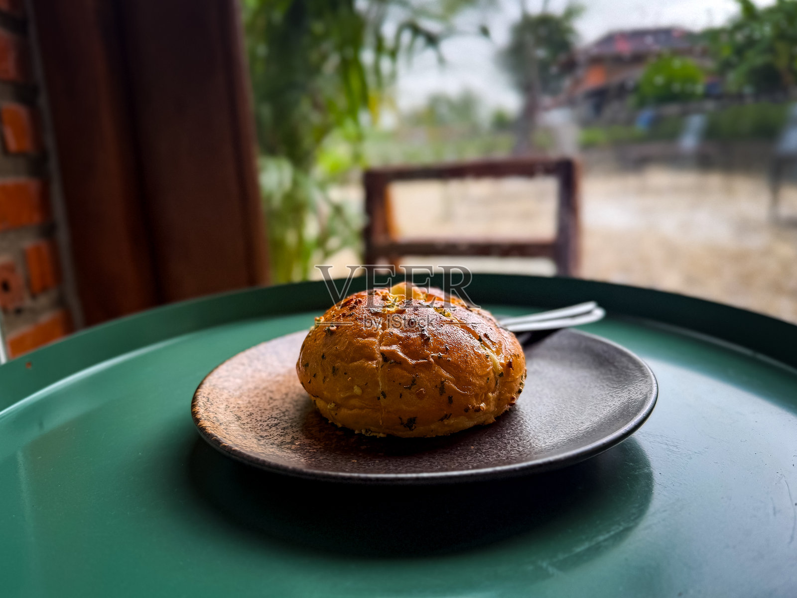 韩国奶油奶酪蒜香面包照片摄影图片