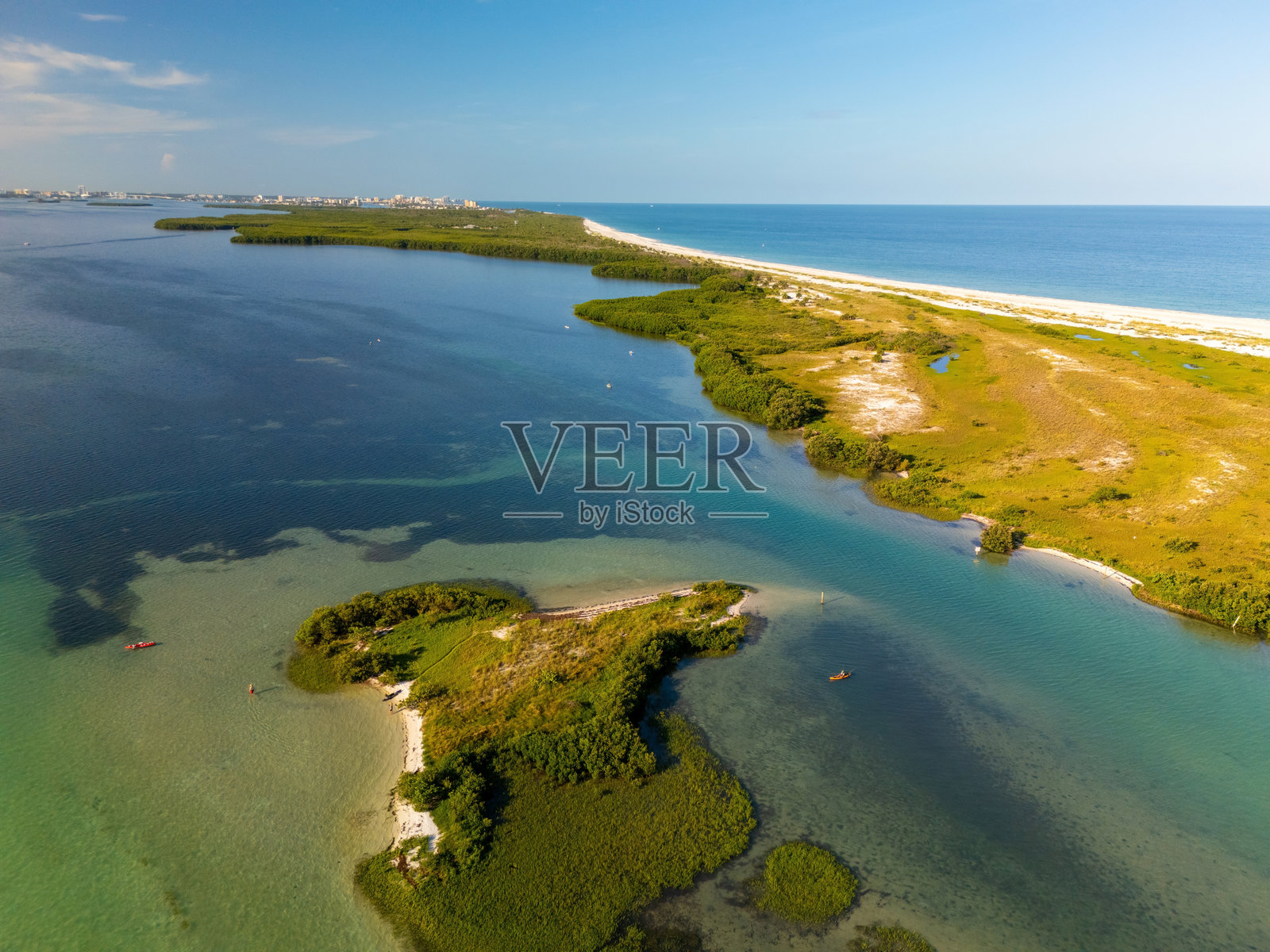 佛罗里达州坦帕湾的无人机拍摄岛屿照片照片摄影图片