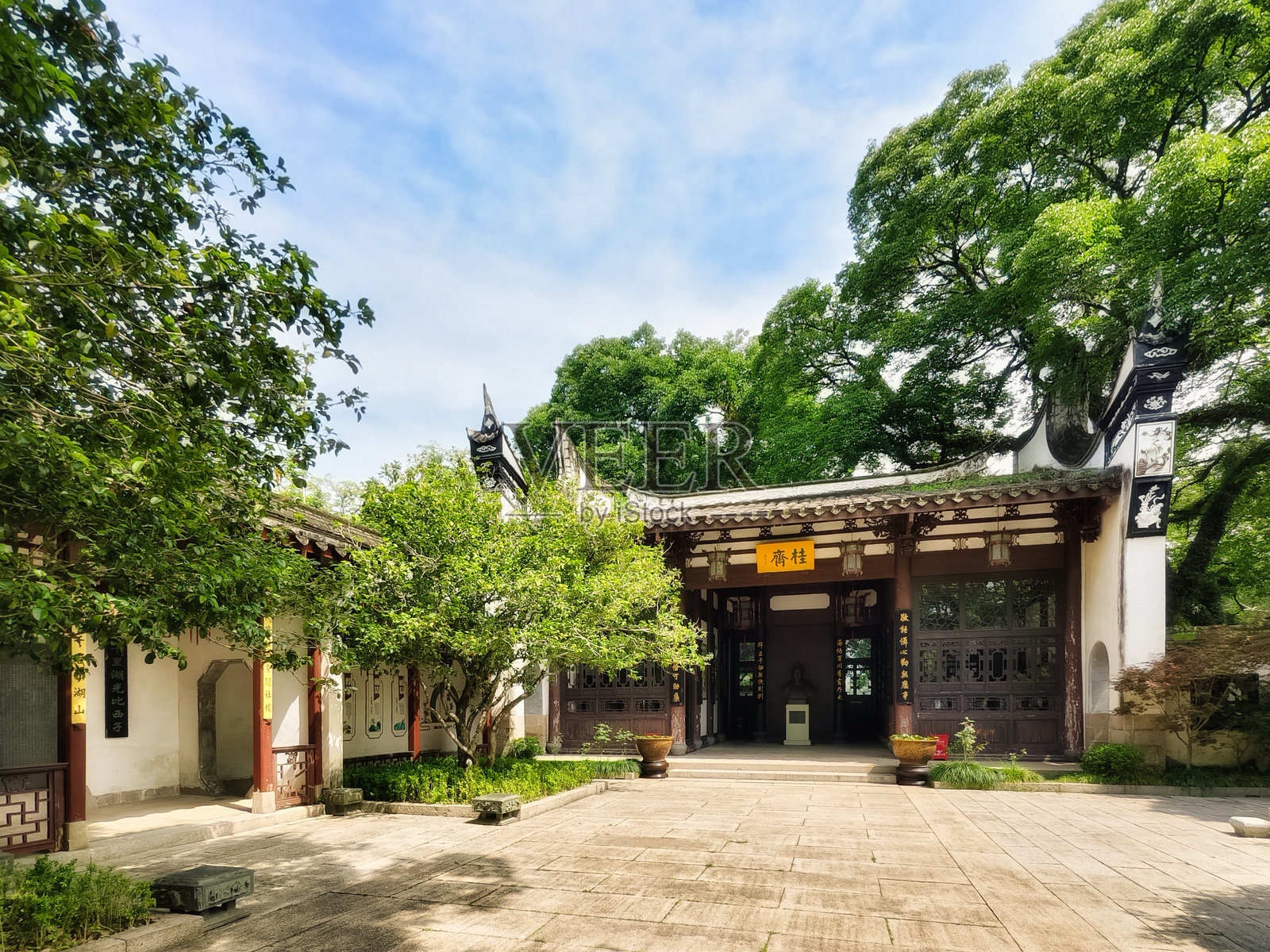 传统中国庭院的入口照片摄影图片