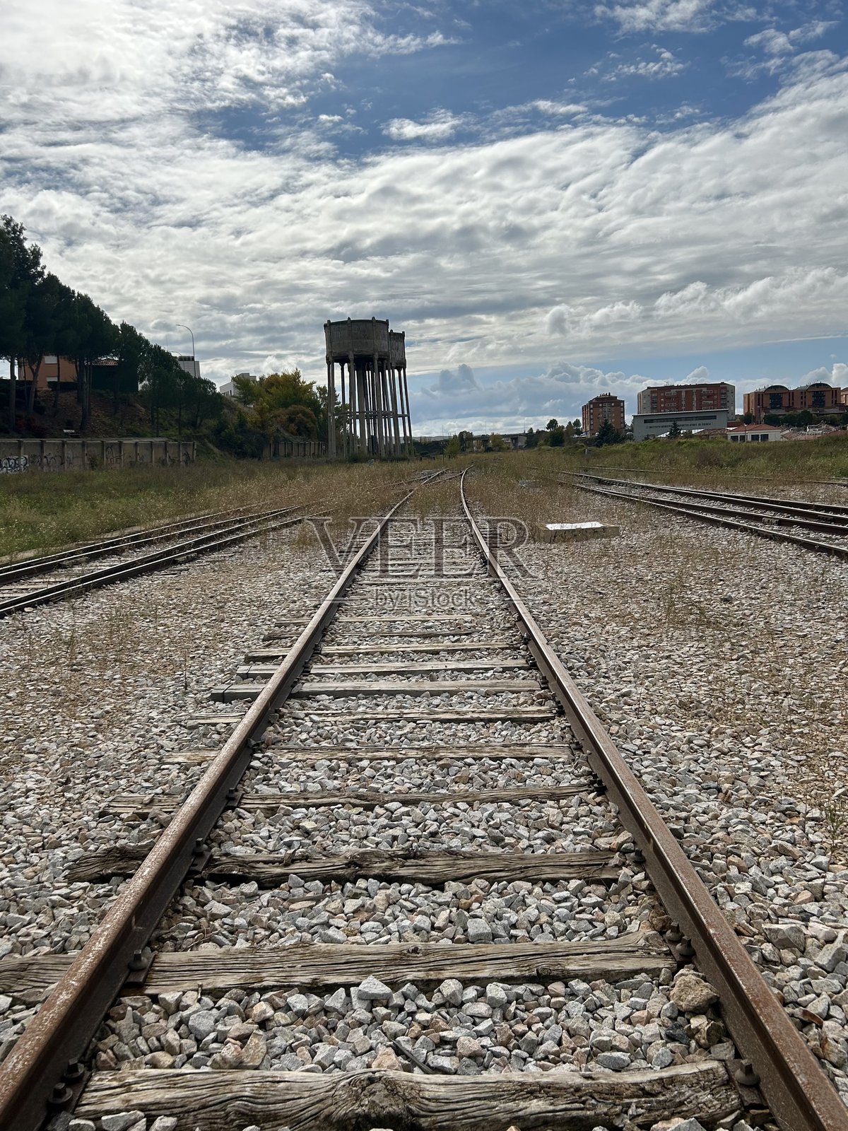 废弃的铁路轨道照片摄影图片