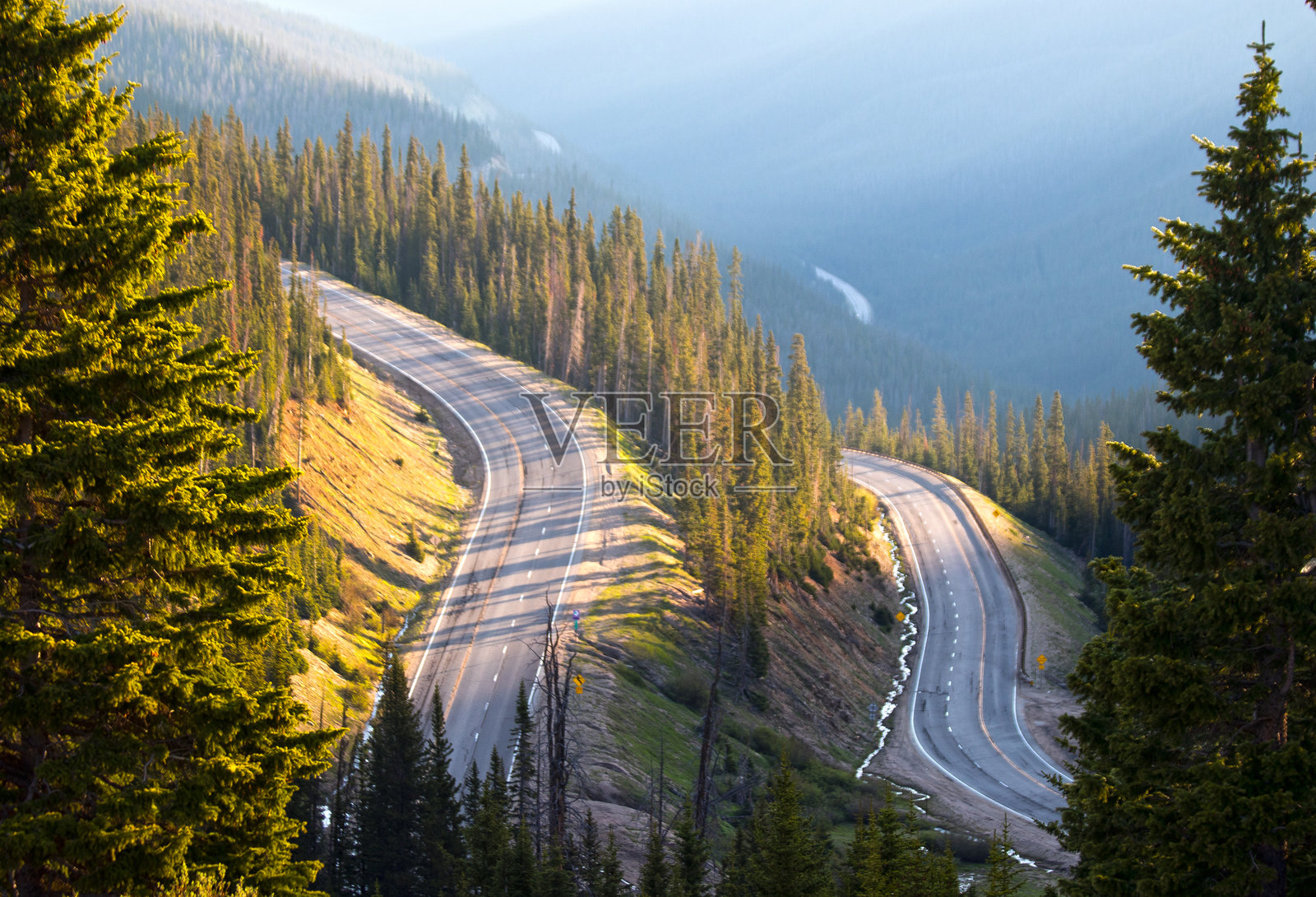 两条道路照片摄影图片