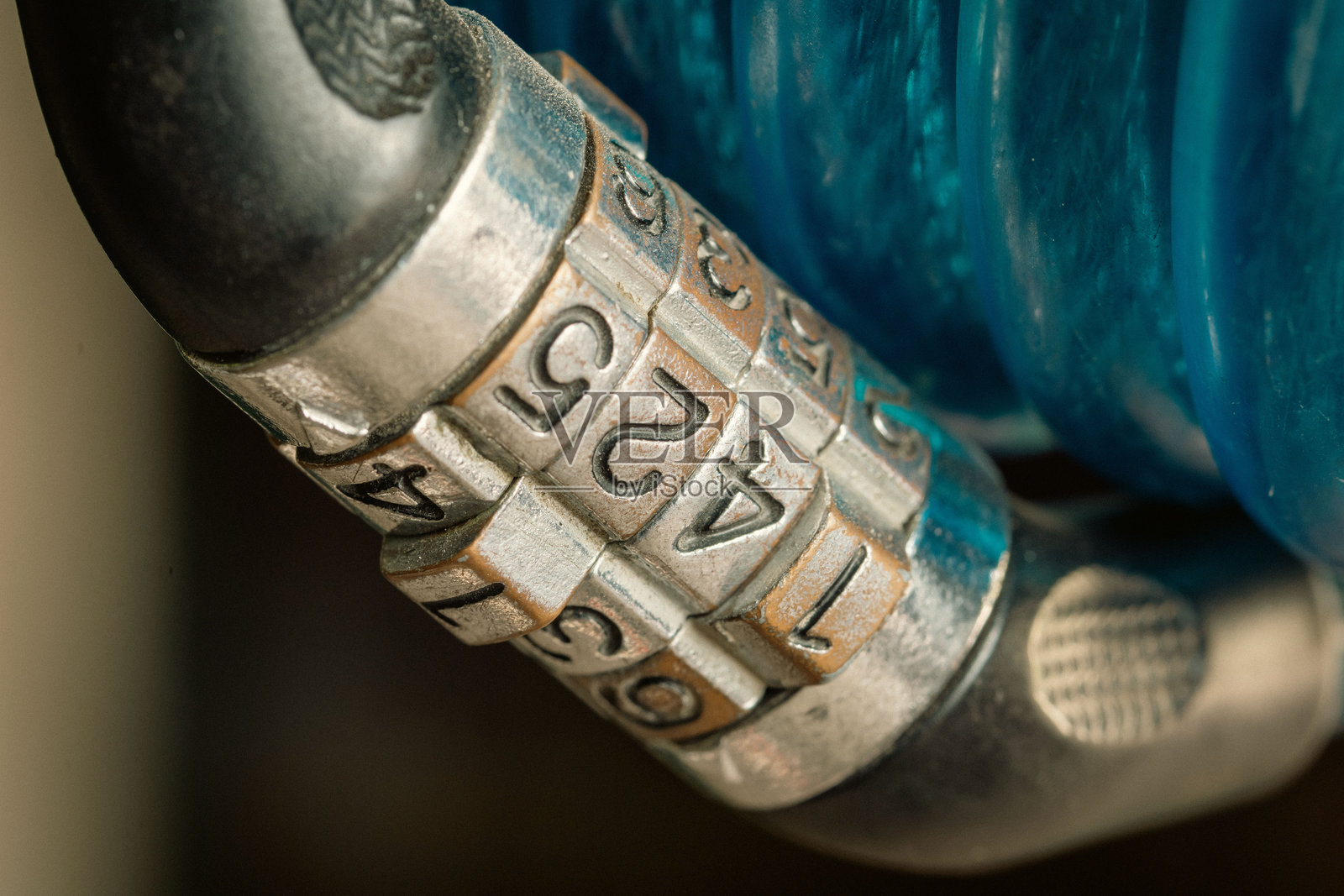 特写的组合密码锁与数字图案照片摄影图片