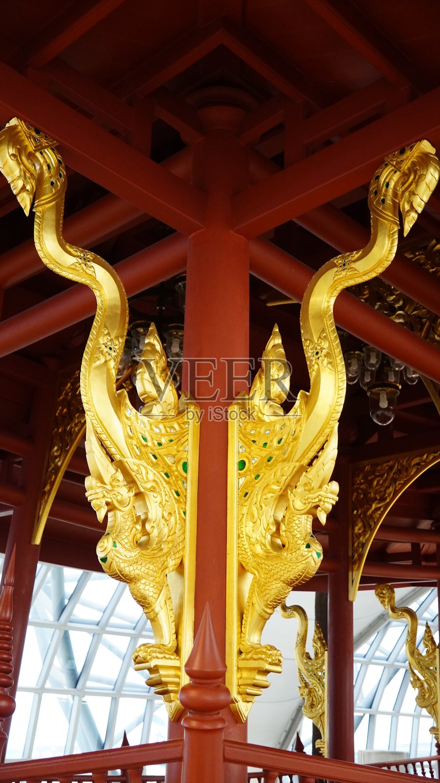 素万那普机场的传统泰式亭子照片摄影图片