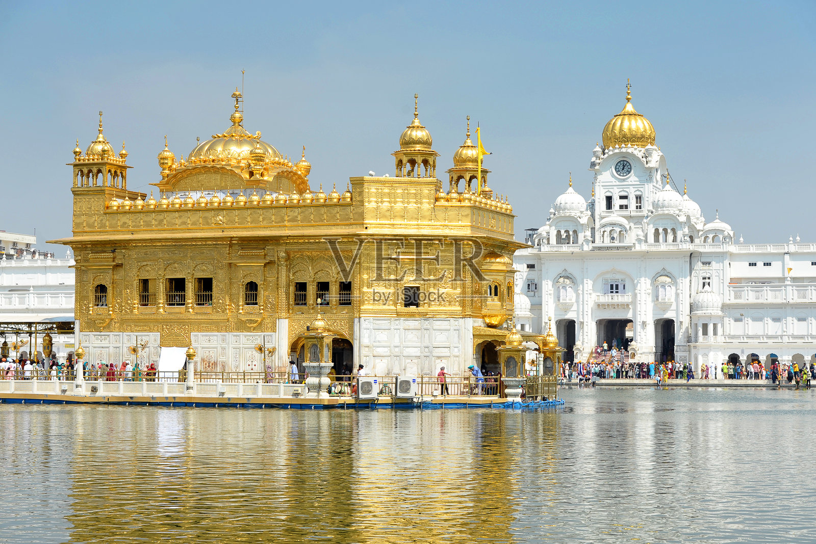 金庙及周边建筑，阿姆利则，旁遮普，印度照片摄影图片