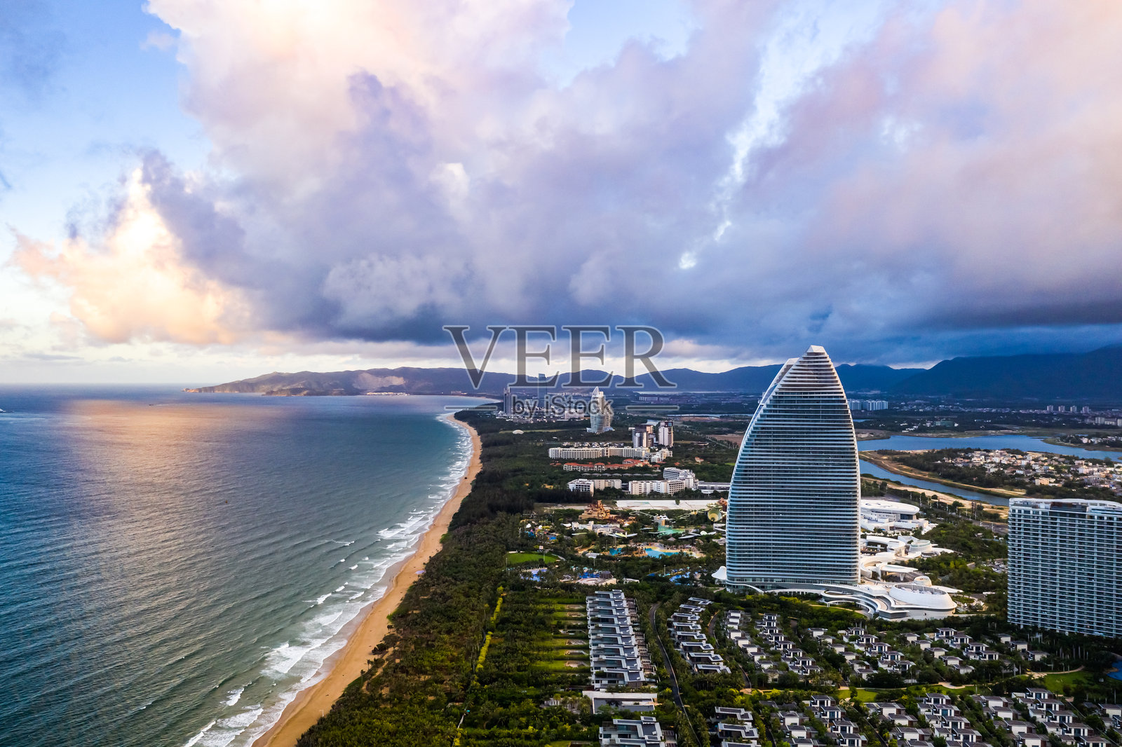 三亚海棠湾海岸线的航拍摄影，海南，中国，亚洲。照片摄影图片