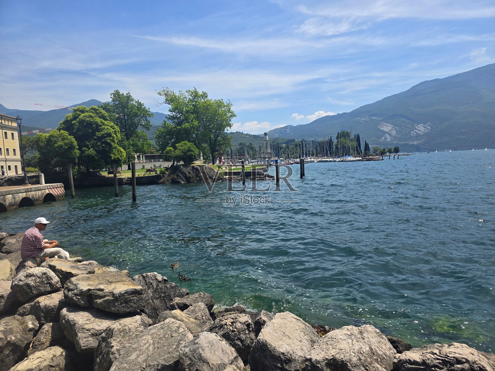 里瓦德尔加尔达照片摄影图片