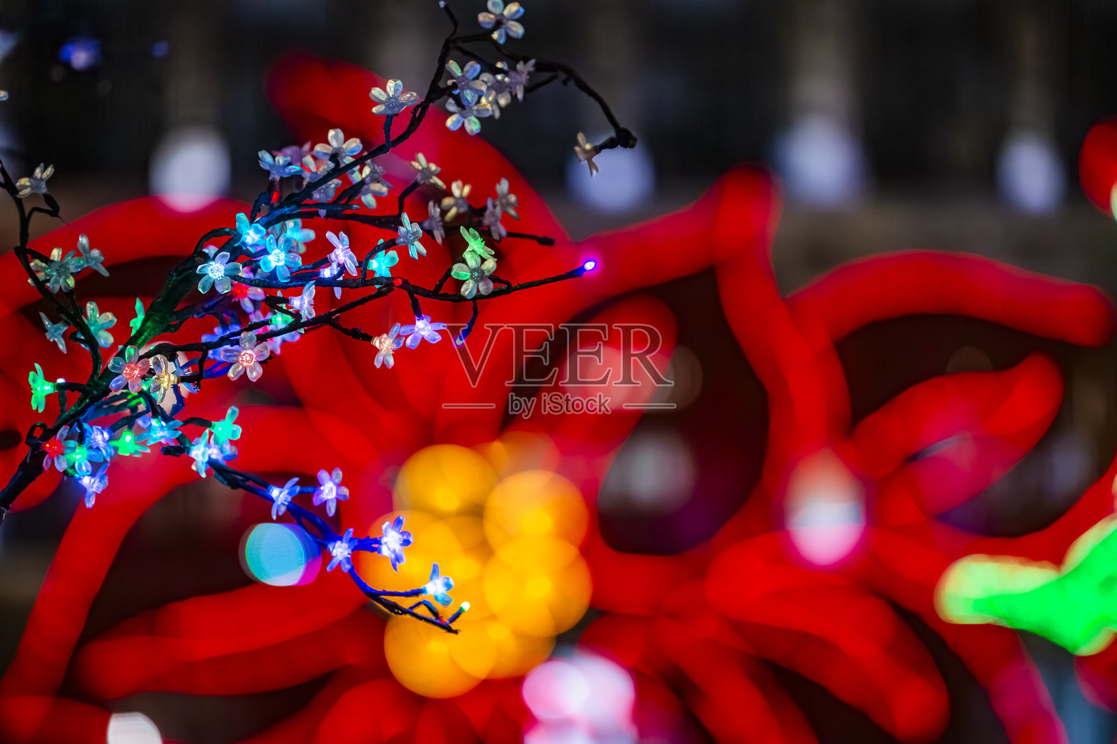 彩色圣诞灯饰照片摄影图片