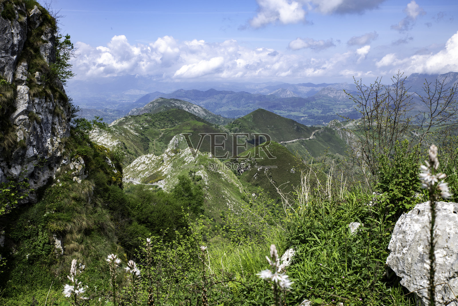 西班牙欧洲山脉的美丽景色照片摄影图片