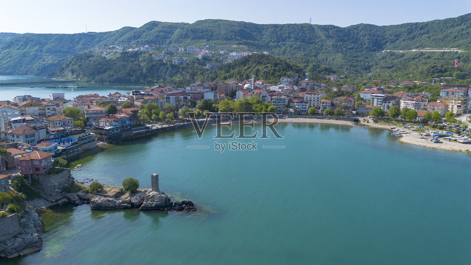 土耳其巴尔丁省阿马斯拉区的无人机航拍视图。照片摄影图片