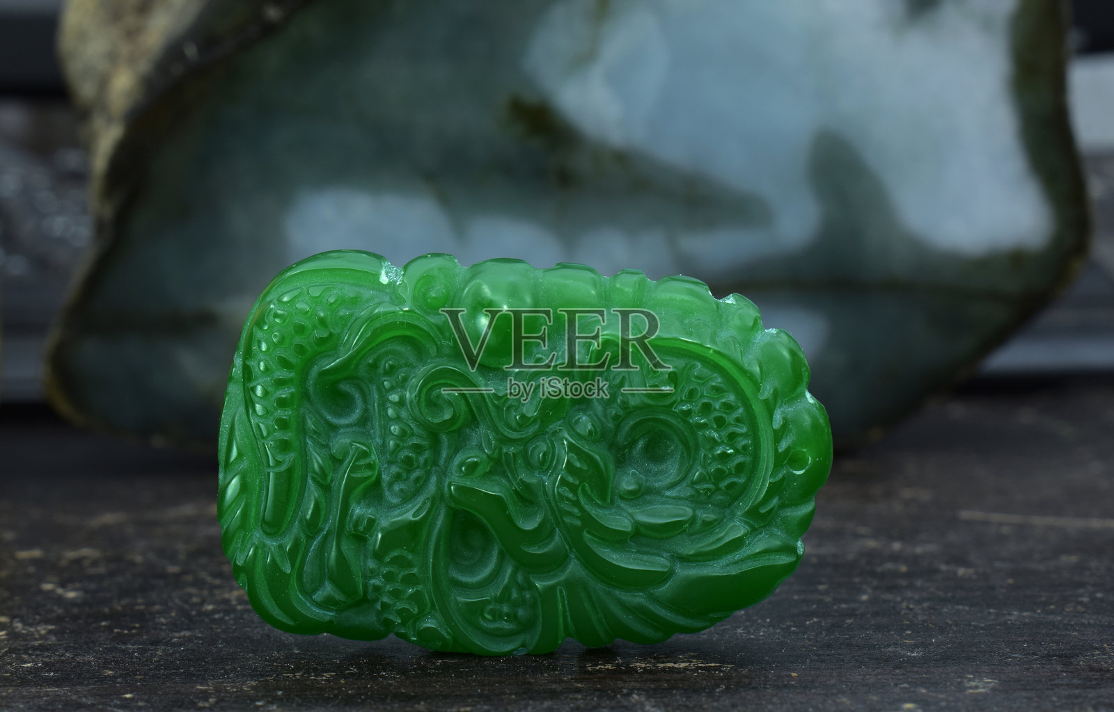 翡翠绿色用于珠宝制作照片摄影图片